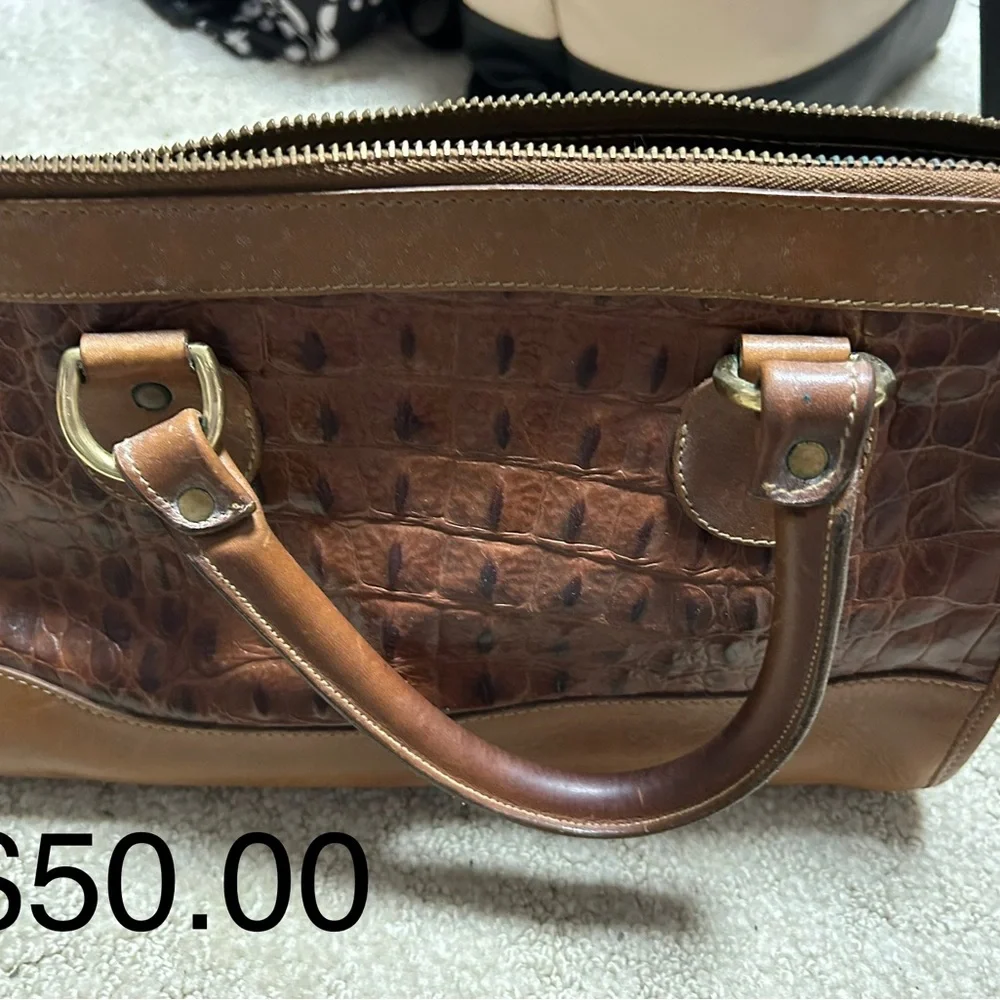 Purses - Picture 9 of 14